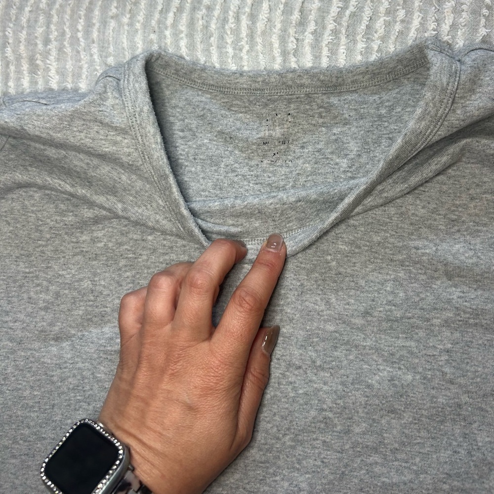 Long Sleeve T-shirt Bundle Grey White Gap Size XL White Grey Gray Cotton - Picture 3 of 15